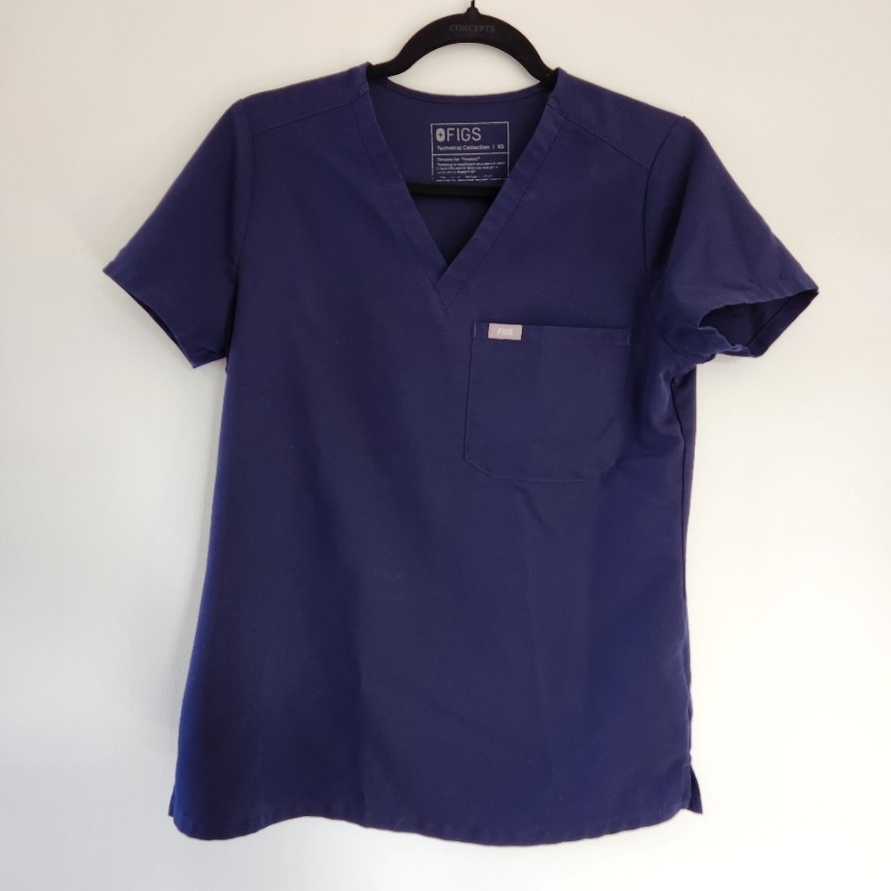 Extra Small Navy Figs Catrina One Pocket Scrub Top